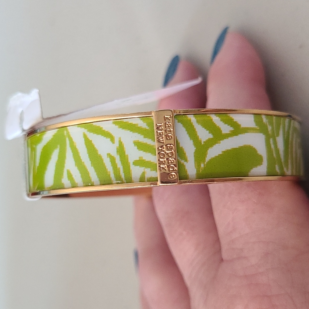 Tiki vibe bangle bracelet